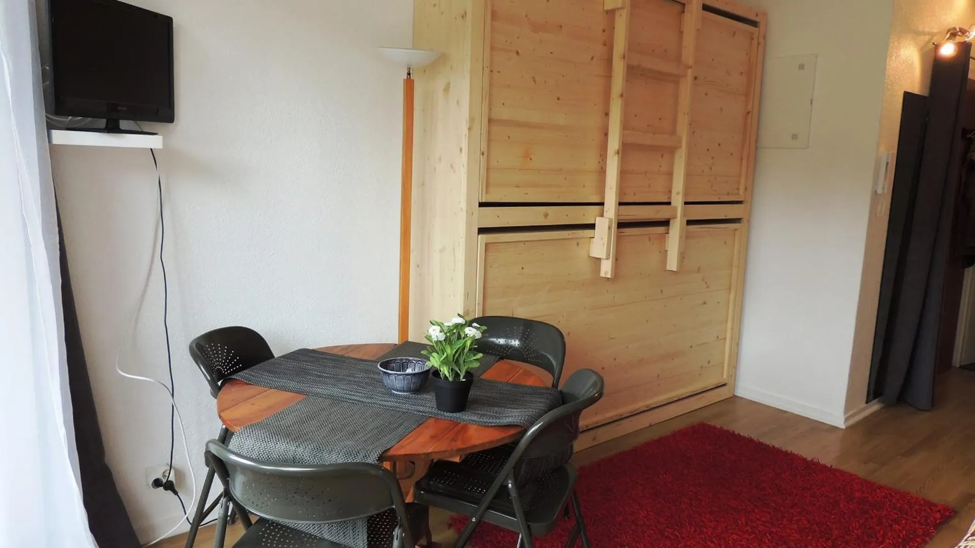 Studio Ski Au Pied Renove, Balcon, Piscine, Parking - Fr-1-598-131 لي جيه 0*,  فرنسا